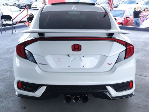Used 2018 Honda Civic Si image 5