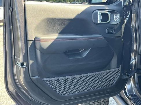 Used 2026 Jeep Wrangler Unlimited Rubicon AWD/4WD image 14