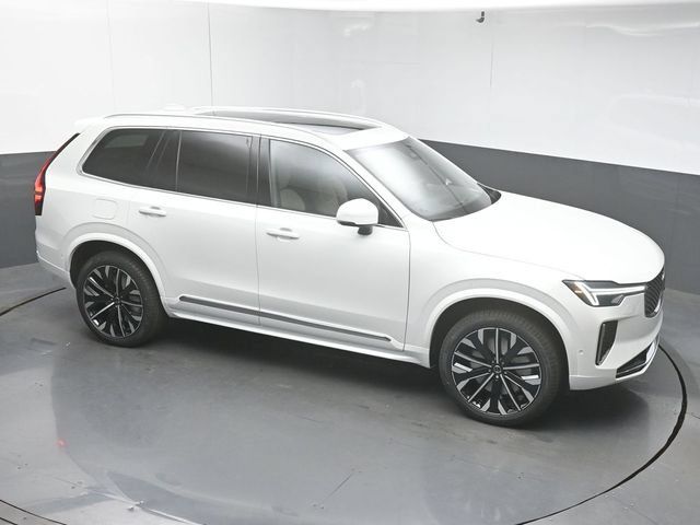 Used 2026 Volvo XC90 T8 Plus w/ Protection Package Premier AWD/4WD image 43