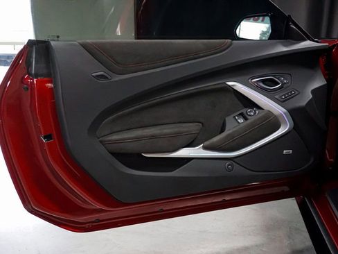 Used 2021 Chevrolet Camaro ZL1 image 17