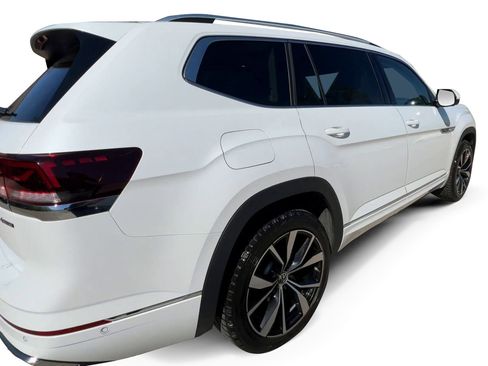 Used 2025 Volkswagen Atlas SEL Premium R-Line image 11