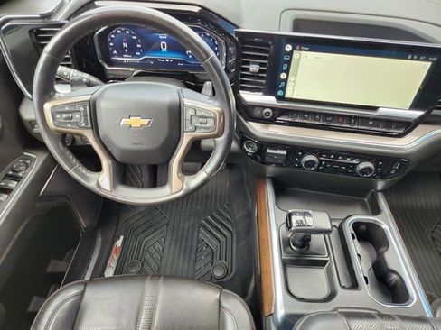 Used 2022 Chevrolet Silverado 1500 High Country image 29
