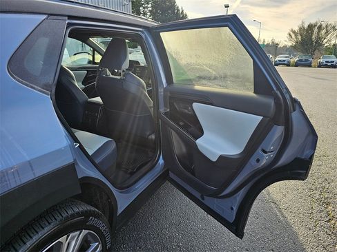 Used 2023 Subaru Solterra AWD image 12