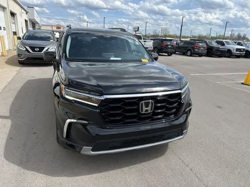 Used 2023 Honda Pilot Touring image 27