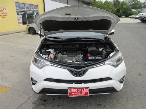 Used 2017 Toyota RAV4 XLE image 32