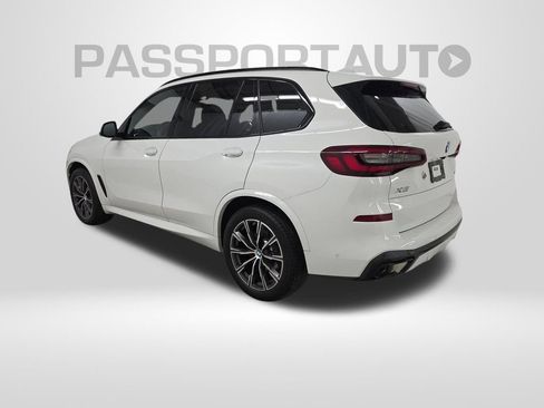 Used 2023 BMW X5 xDrive40i w/ M Sport Package AWD/4WD image 2