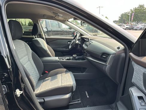 Certified 2023 Nissan Rogue SV AWD/4WD image 22