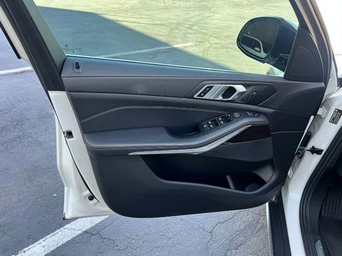 Used 2020 BMW X5 xDrive40i w/ Convenience Package image 16