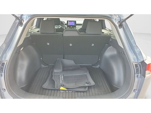 Used 2023 Toyota Corolla Cross LE image 9