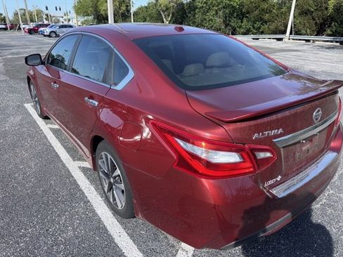 Used 2016 Nissan Altima 2.5 SL w/ 2.5 Technology w/LED Package image 6