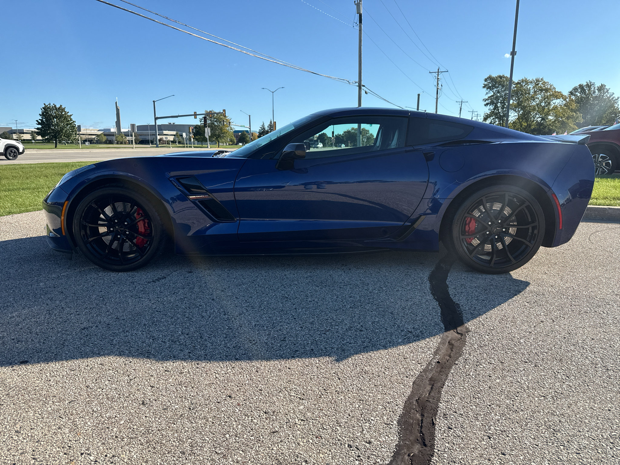 Used 2019 Chevrolet Corvette Grand Sport RWD image 2