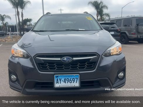 Used 2020 Subaru Crosstrek 2.0i Premium w/ Moonroof Package 1 AWD/4WD image 2