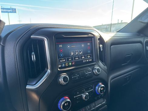 Used 2022 GMC Sierra 2500 AT4 image 19