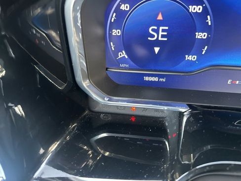 Used 2024 Chevrolet Silverado 1500 LT image 32