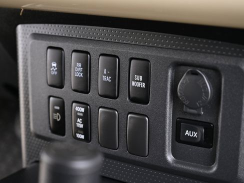 Used 2010 Toyota FJ Cruiser 4WD image 31