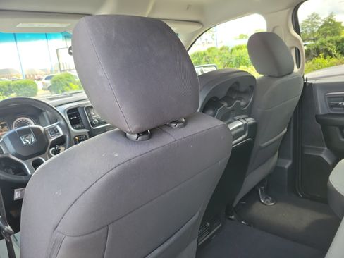Used 2022 RAM 1500 Classic SLT AWD/4WD image 13