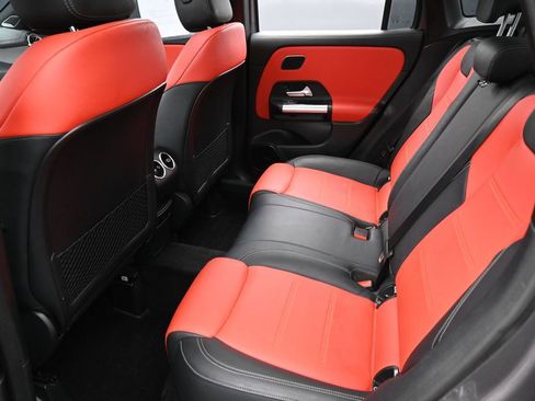 Used 2024 Mercedes-Benz GLA 35 AMG 4MATIC image 33
