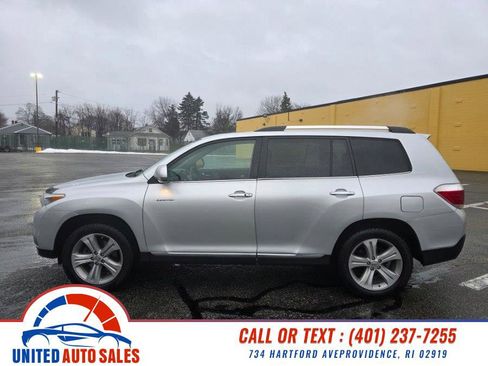 Used 2012 Toyota Highlander Limited image 2