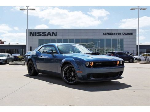 Used 2022 Dodge Challenger R/T Scat Pack image 1