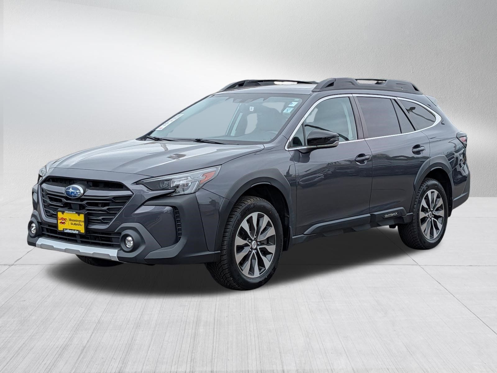 Used 2023 Subaru Outback Limited XT AWD/4WD image 3