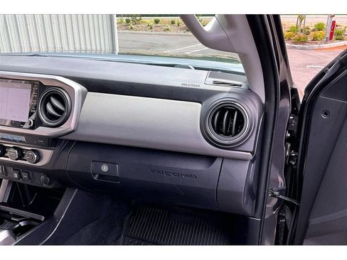 Used 2023 Toyota Tacoma SR5 w/ Technology Package AWD/4WD image 16