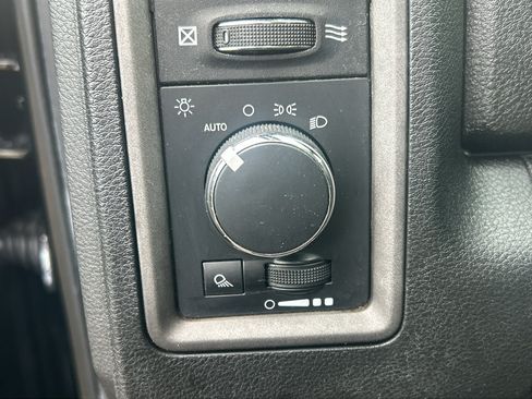 Used 2023 RAM 1500 Tradesman AWD/4WD image 18