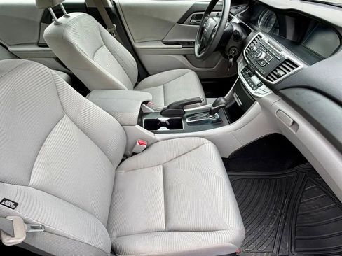 Used 2014 Honda Accord LX image 18