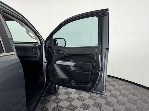 Used 2019 Chevrolet Colorado LT image 30