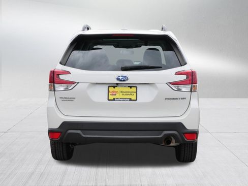 Used 2023 Subaru Forester Premium AWD/4WD image 6