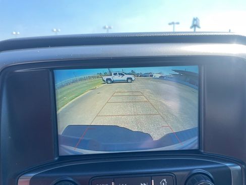 Used 2018 Chevrolet Silverado 1500 LT w/ Texas Edition image 26