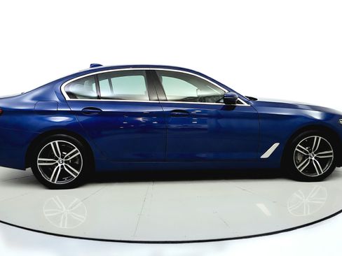 Used 2021 BMW 530e xDrive w/ Premium Package AWD/4WD image 14