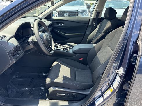 Used 2025 Honda Accord SE image 16