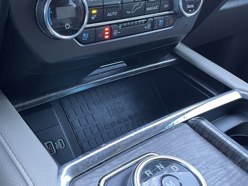 Used 2021 Ford Expedition Max Limited image 20