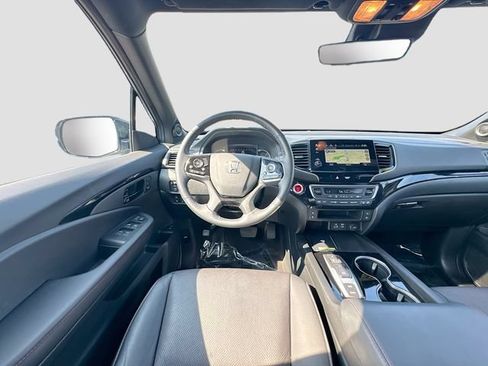 Used 2024 Honda Passport Black Edition image 28