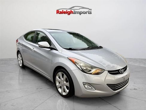 Used 2012 Hyundai Elantra Limited FWD image 3