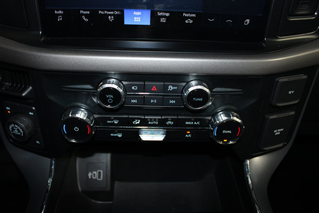 Used 2025 Ford F150 XLT w/ Equipment Group 301A Standard AWD/4WD image 17
