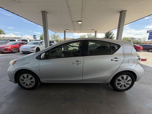 Used 2014 Toyota Prius C Two FWD image 5