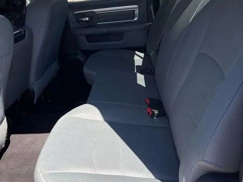 Used 2017 RAM 1500 Classic SLT AWD/4WD image 11