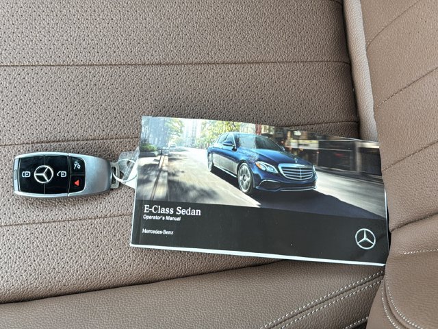 Used 2018 Mercedes-Benz E 300 4MATIC image 46