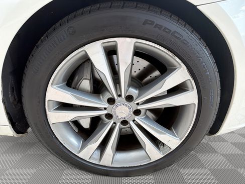 Used 2017 Mercedes-Benz S 550 4MATIC Sedan w/ Premium Package image 32