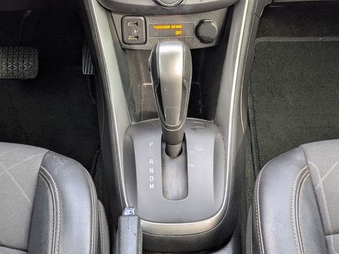 Certified 2021 Chevrolet Trax LT w/ Driver Confidence Package image 21