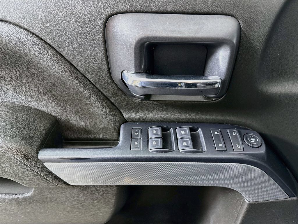 Used 2019 Chevrolet Silverado 2500 LT w/ LT Convenience Package AWD/4WD image 15
