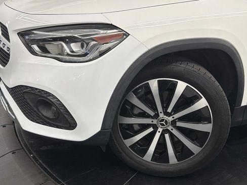 Used 2022 Mercedes-Benz GLA 250 w/ Premium Package Lite image 5