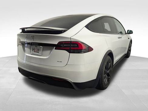 Used 2022 Tesla Model X Plaid image 21