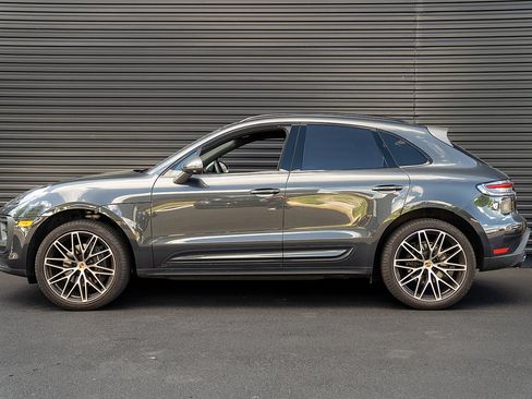 Certified 2026 Porsche Macan Turbo AWD/4WD image 2