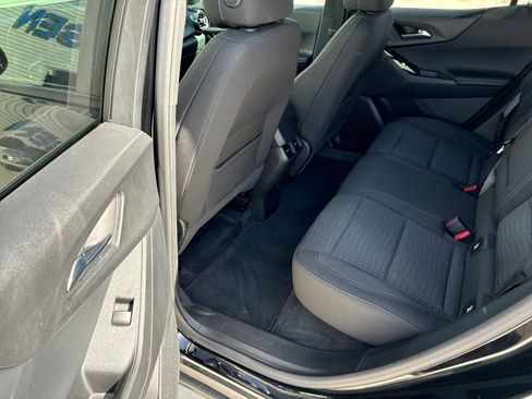 Used 2025 Chevrolet Equinox LT FWD image 13