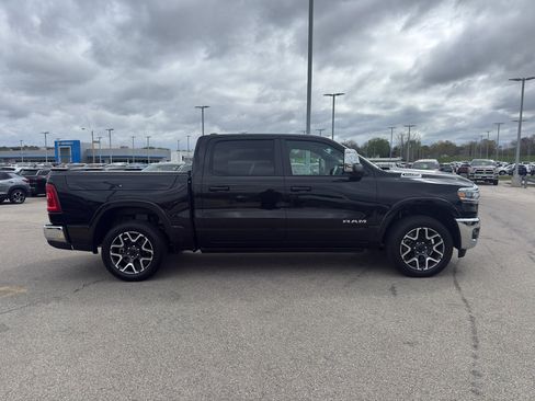 Used 2026 RAM 1500 Laramie w/ Advanced Safety Group II AWD/4WD image 4