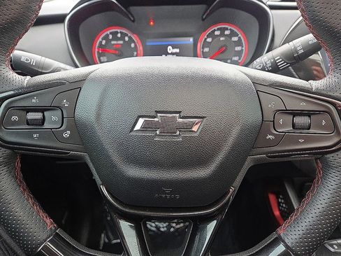 Used 2023 Chevrolet TrailBlazer RS w/ Sun and Liftgate Package image 30