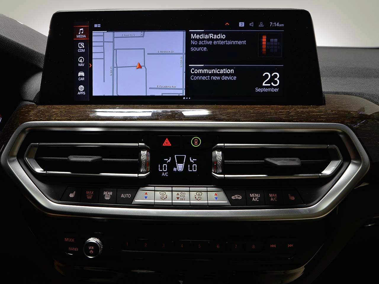Used 2024 BMW X3 sDrive30i RWD image 15