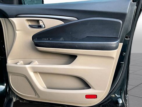 Used 2019 Honda Pilot EX image 21